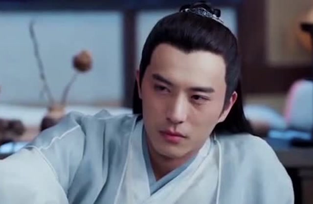 且听凤鸣:郭丞这嘴皮子麻溜的很,怼天怼地怼空气!