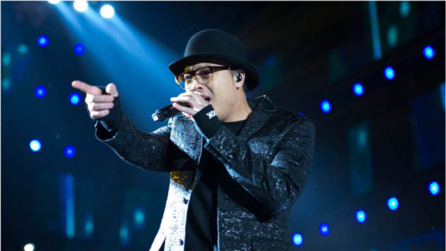 金润吉现场演唱《路》,不愧是惊艳整个韩国的大神,太好听了!