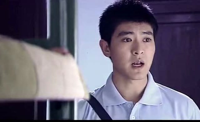 疯狂的麦穗儿金林回到宿舍和母亲妹妹闲聊一会就送走了她们