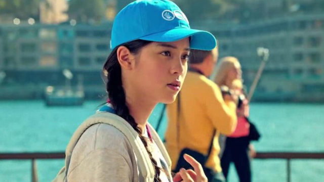 机器之血:南希想进剧院找一个演员,这时李森帮助她进了剧院!