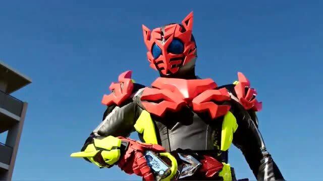 假面骑士01的八种形态变身秀