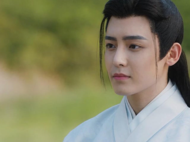 侯明昊,新剧古装很惊艳!