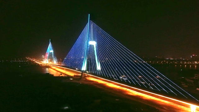 【"飞阅"中国】"最美"夜景点亮巢湖