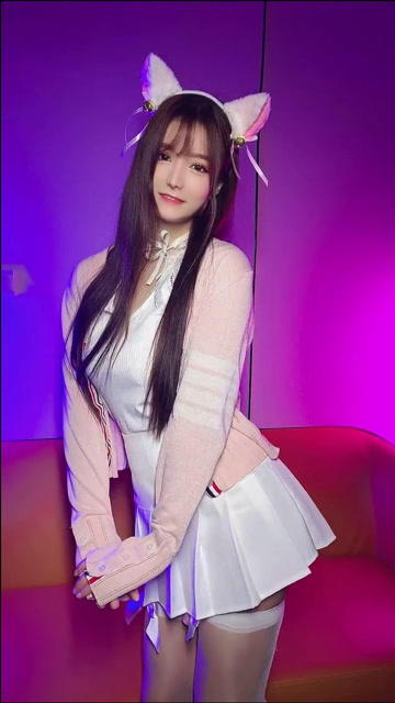 跳个慢摇小姐姐你害什么羞吗?都给我看不好意思了!