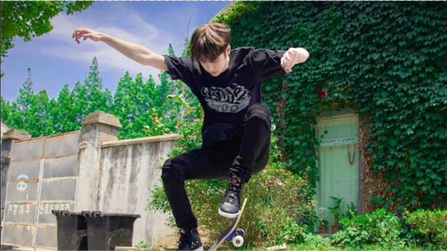 圈中会玩滑板的明星王一博人板分离不算啥他才是真帅