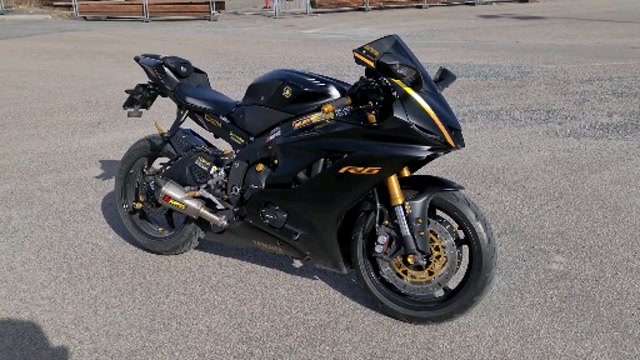 性能与颜值汇聚一身的中量级跑车-雅马哈r6!