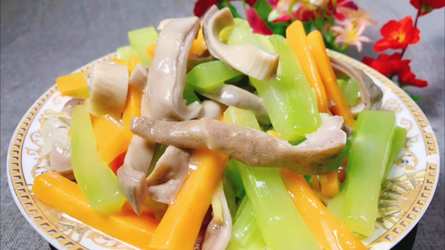 清淡名菜白油肚条,连喜欢麻辣的四川老乡都赞不绝口,做法简单好吃极了