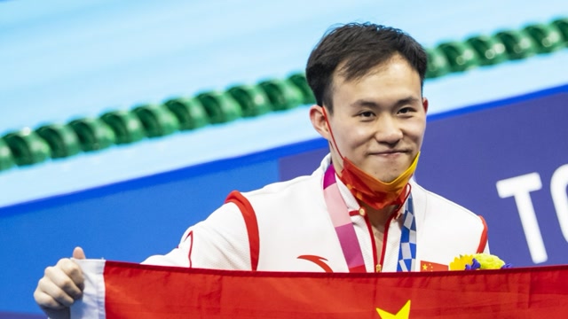 奥运跳水双冠王谢思埸深情演唱!这唱功没少练