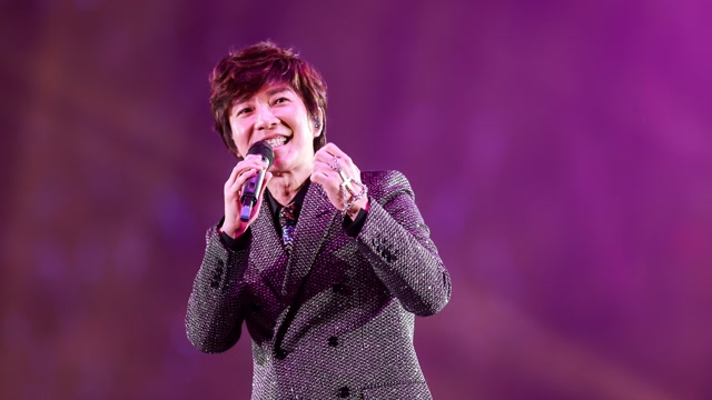 邰正宵-心要让你听见(易缇秀21周年盛典&群星演唱会)