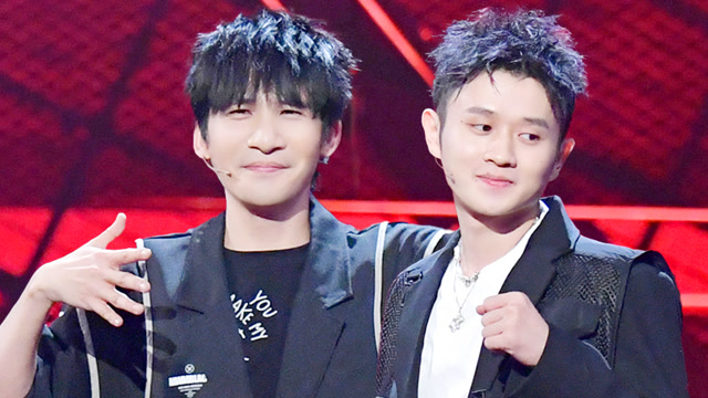 【王勉大张伟纯享】惊喜合作!连唱带跳不讲脱口秀