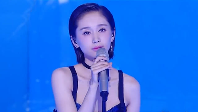 跨界歌王 王子文《生如夏花》舞台绽放展现精灵本色