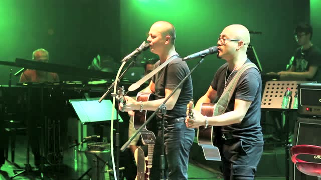 帕尔哈提 王卓2015巡演 同台献唱《故乡》