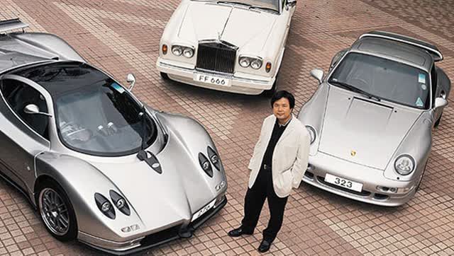 71岁的豪车收藏家 成龙拍电影都得跟他借车