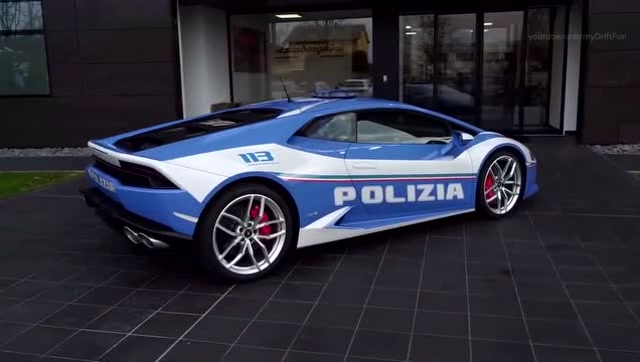 这辆警用兰博基尼,看到内饰才知道多霸气!