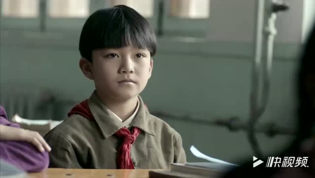 电视剧《生逢灿烂的日子》 童星酷刘若谷