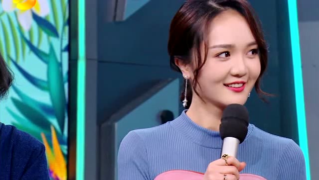 靳梦佳这段回答和陈翔之前上天天向上有异曲同工之妙