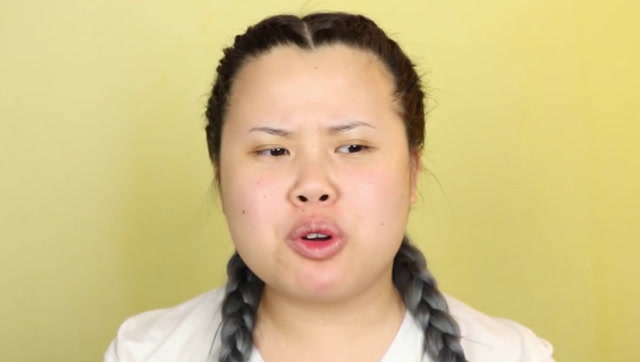 韩国胖妞素颜像村姑,化5分钟妆后,还是那么丑