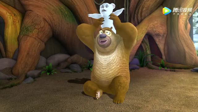 熊出没 熊宝宝咬着熊二的耳朵,听说要去钓鱼就笑出声了