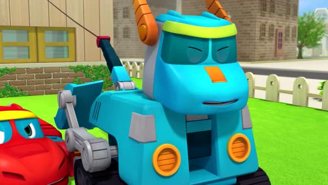 帮帮龙出动:乐乒用铁钳撬动屋顶,汤姆用铁钩帮他拉动