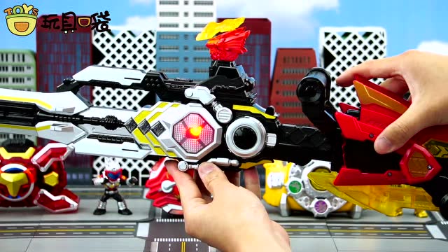 铠甲勇士捕将之升级版搏狮爪玩具分享