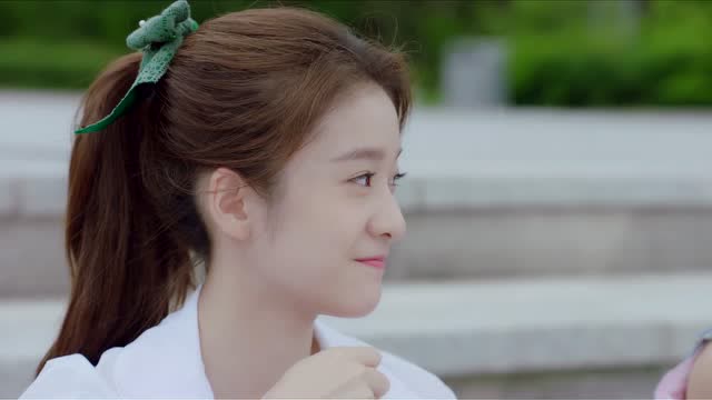 泡沫之夏第十六江珍恩的表情让人想笑