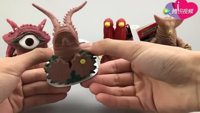 奥特曼怪兽软胶双尾怪哥莫拉儿童动漫奇趣蛋捷徳奥特