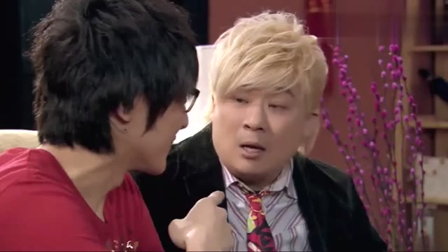 关谷约请读心术演出者毛利新兵卫来公寓,两人对话不是普通的搞笑