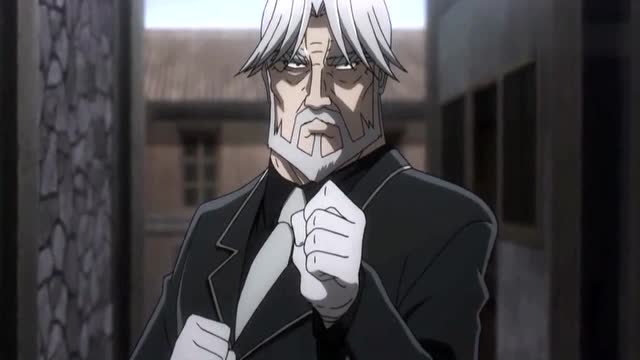 骨王管家充满霸气的一招,让我想起一拳超人的招数