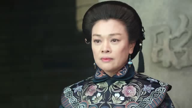 娘道:黄七贵这个走狗!真是越看越恶心!当家人就应当摆出姿态来