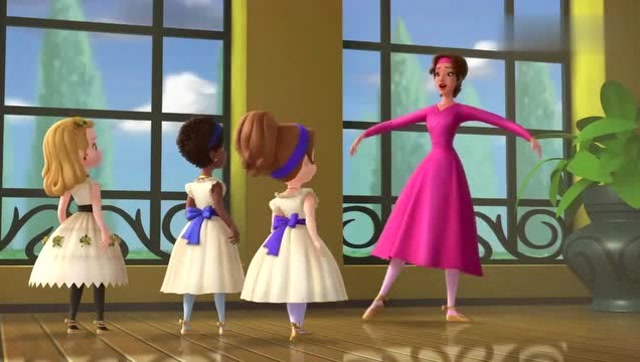 小公主苏菲亚3苏菲亚安柏跳芭蕾舞转圈好美啊简直美翻了