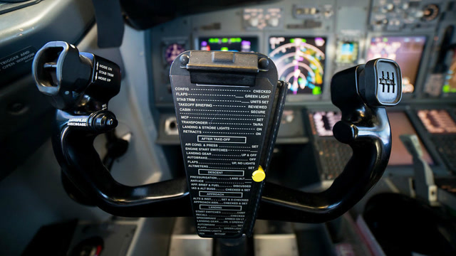 看完原理感觉给一架飞机我就能开!