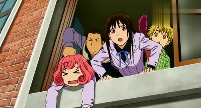 这就是传说中的"反向公主抱"吗?这也太帅了吧!