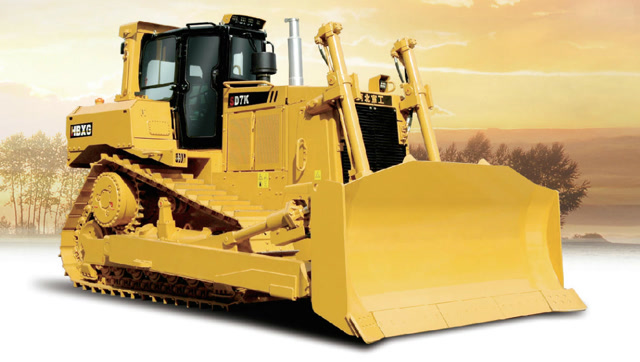 推土机"单挑"20辆越野车!别开生面的拔河比赛