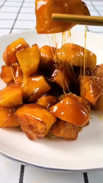 大厨教你拔丝地瓜做法,学会了以后,赶紧在家试试吧!