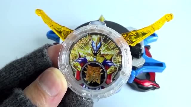 《罗布奥特曼》罗布变身水晶实物开箱酷炫展示!"捷德尊皇水晶"