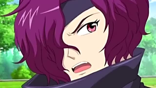 巴啦啦小魔仙:哈莱王后真坏,用魔法攻击小魔仙,还好小艾挡住了