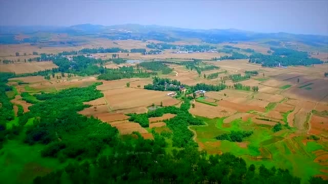 航拍中国:鸟瞰湖北省枣阳市太平镇美丽的紫玉山,景色怡人非常壮观