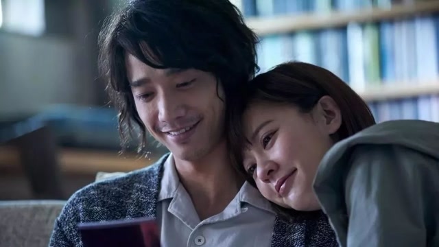 中韩两部电影差距大?一个人去影院的你,又是多么悲伤的故事呢