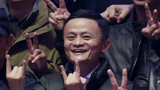 宋小宝一本正经演讲,台下马云笑得合不拢嘴,网友:老男人真坏!