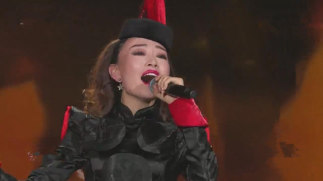 内蒙古美女演员格根萨仁演唱草原民谣《骏马谣》