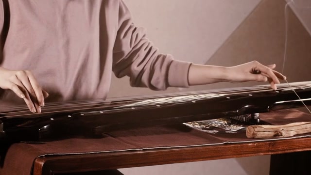 古琴演奏《长相思》琴声优美动听