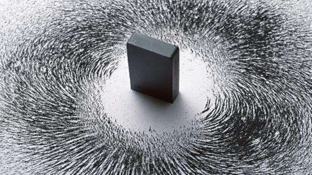 磁铁的能量到底来自哪里,为何会互相吸引排斥?和宇宙运行有关
