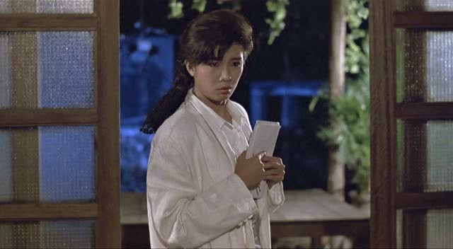 标错参:小伙绑架美女放在家,不料女友被发现