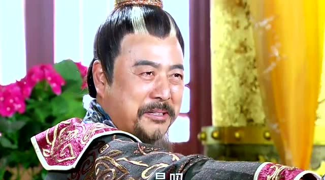 李镇宗拿剑指着李世民,后者提出了自己的条件,李镇宗答应了