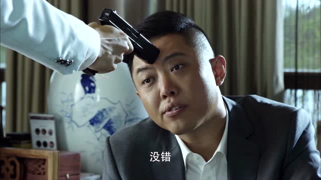 太子一心认定他就是卧底,黑豹这样淡定的和他说