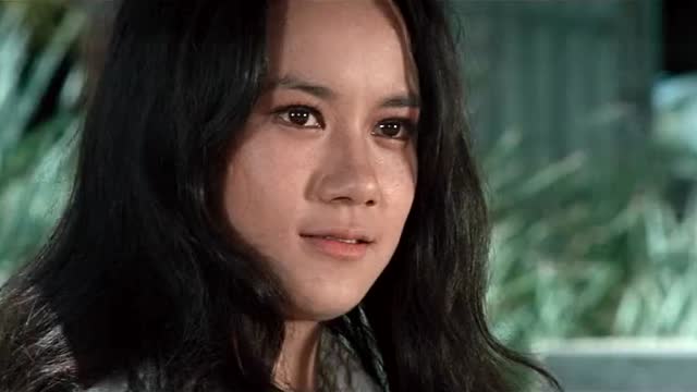 唐山大兄虽然只有几秒镜头,但依然掩盖不了林正英的潇洒不羁
