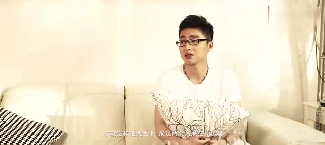 类似爱情安子晏把麦丁丢下让他一个人吃这两个人的爱情狗粮