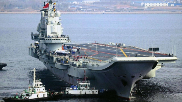 辽宁舰已经30多岁,退役后如何处理成难题,不如送给俄罗斯?