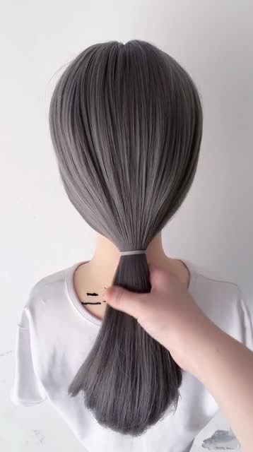 韩国小姐姐都在扎的韩式低马尾,简单不失大气,职场女人必备的发型!