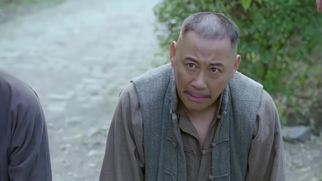 虎口拔牙:大人物要活埋男子,手下为男子求情,坏人更是吓得求饶